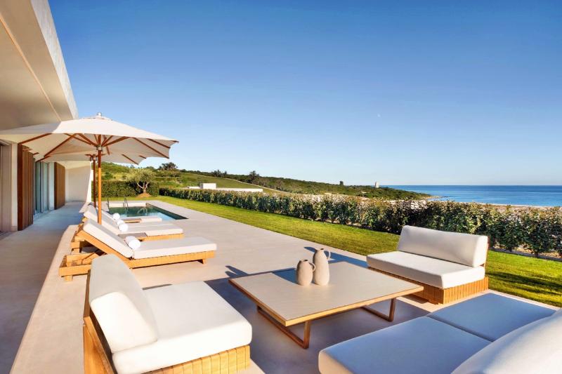 5 Bedroom El Faro Pool Villa
