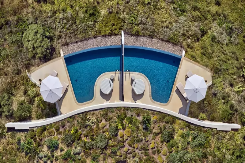 2 Bedroom Mandarin Outdoor Connected Pool Villa