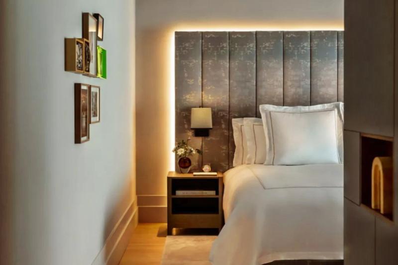 Canal View Grand Premier Room