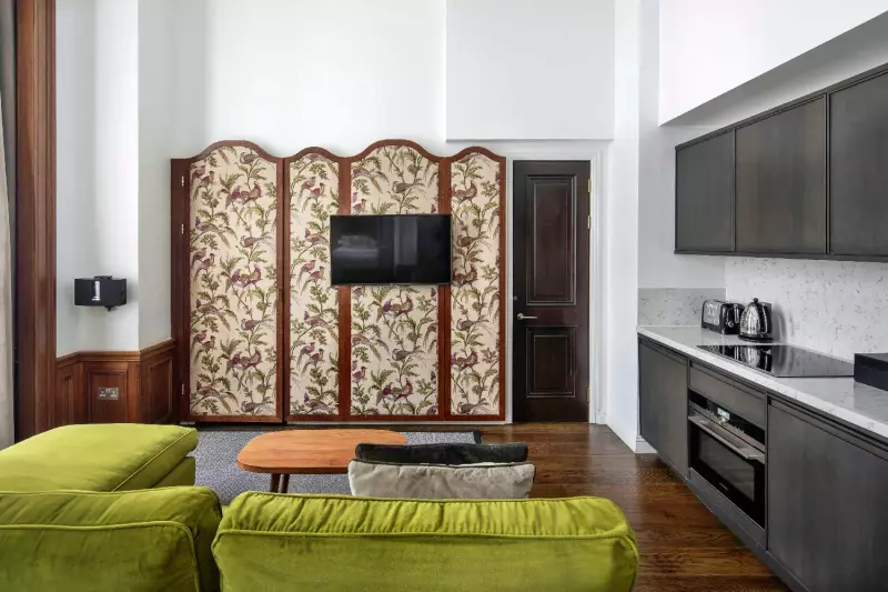 1 Bedroom Suite