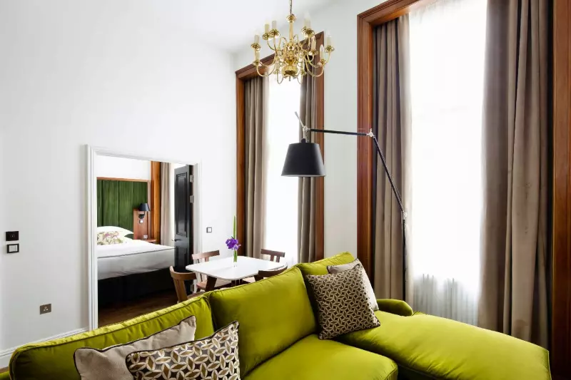 1 Bedroom Suite