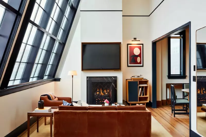 Canfield  Suite