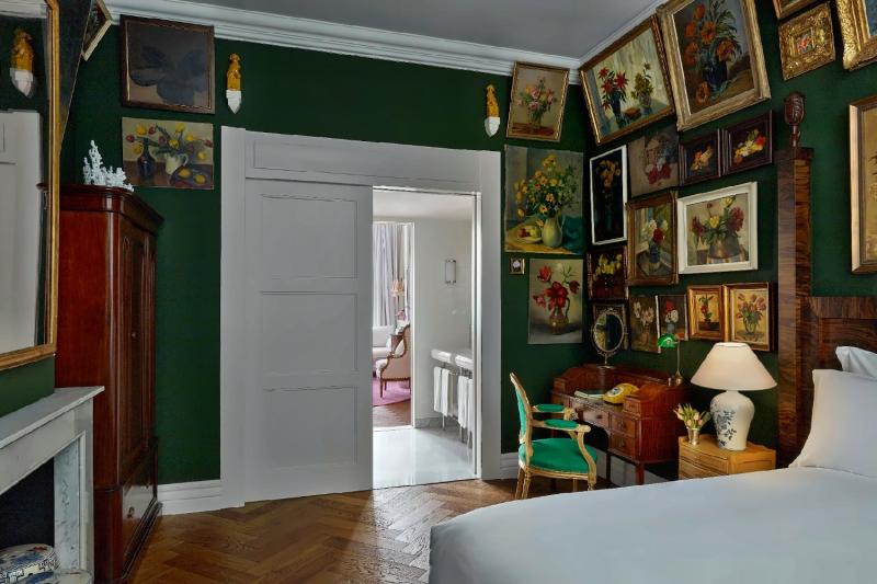 Flower Collector’s Suite