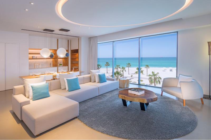 Luux Sea View Suite