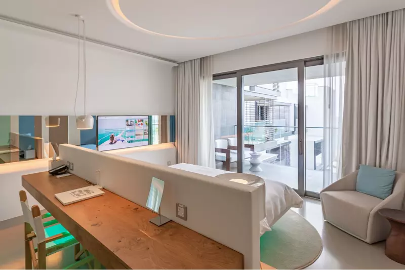 Signature Sea View Suite
