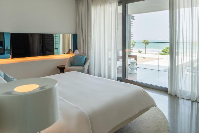 Luux Sea View Room