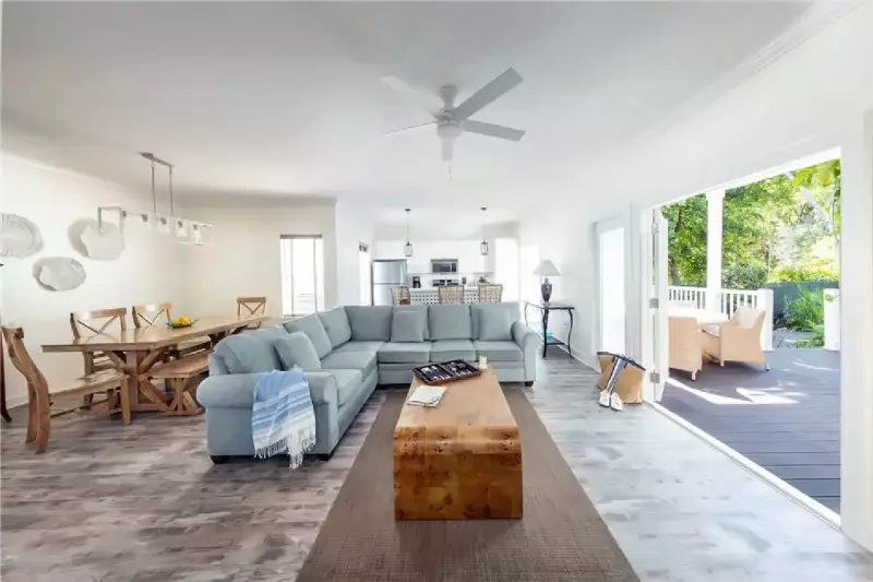 3 Bedroom Premium Pool Home
