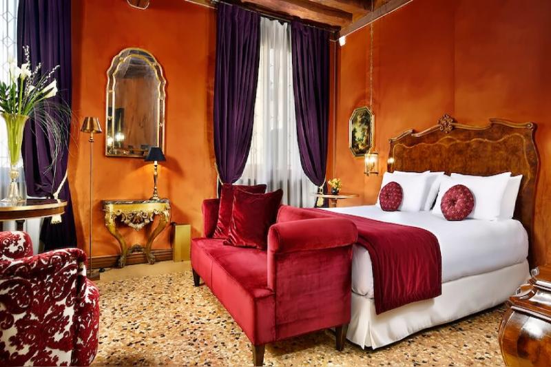 Prestige Grand Canal Room