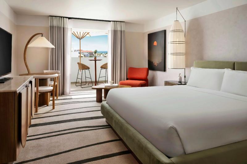 Executive Ocean View Balcony Room