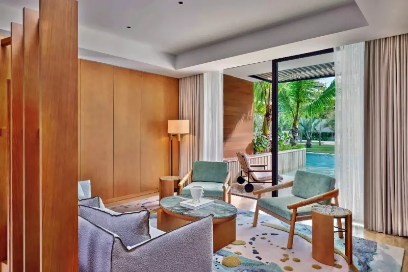 Palm Swim Out Pool Access Suite