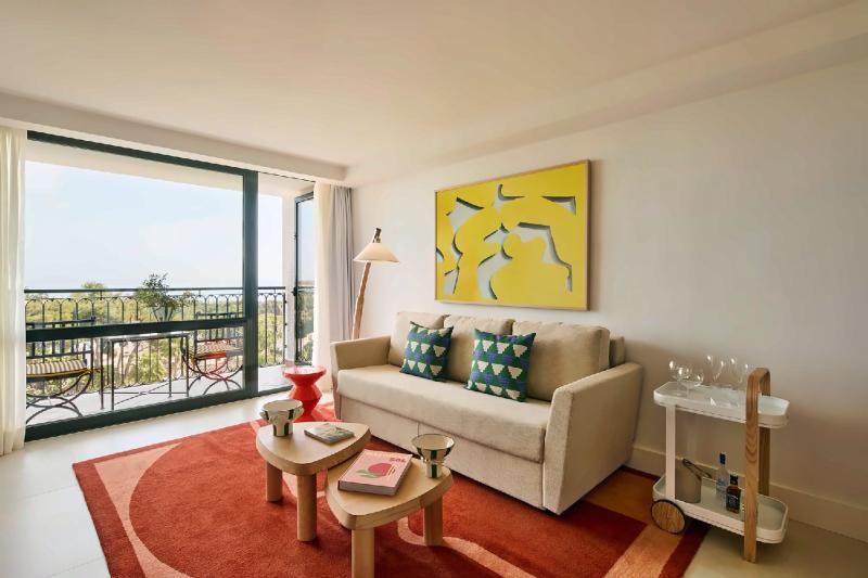 Duplex Balcony Studio Suite