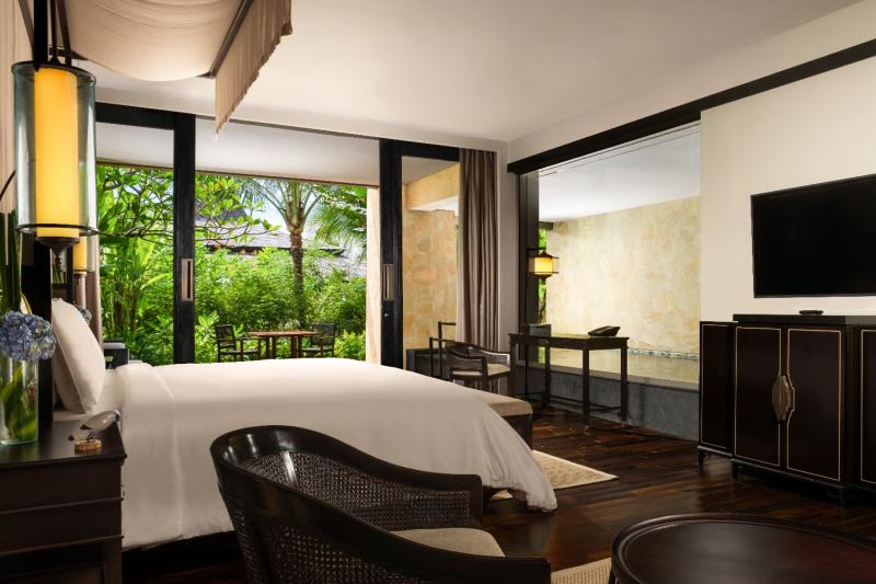 Pool Ocean View Junior Suite