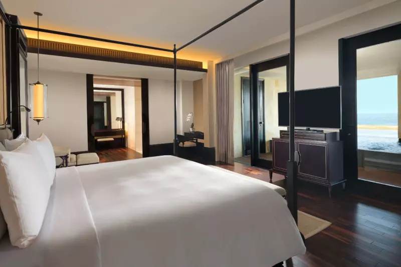 Oceanfront Prestige Suite