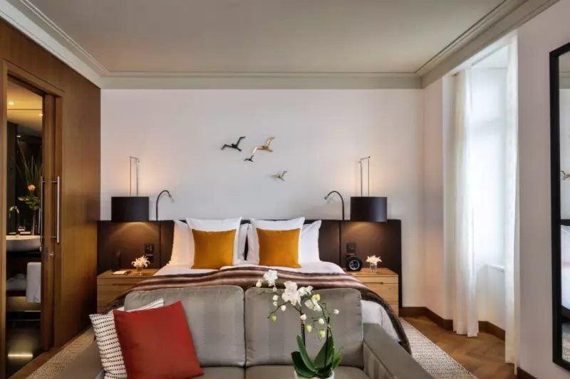 Heritage Lake View Deluxe Room
