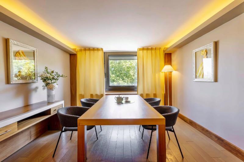 Prestige River View Suite