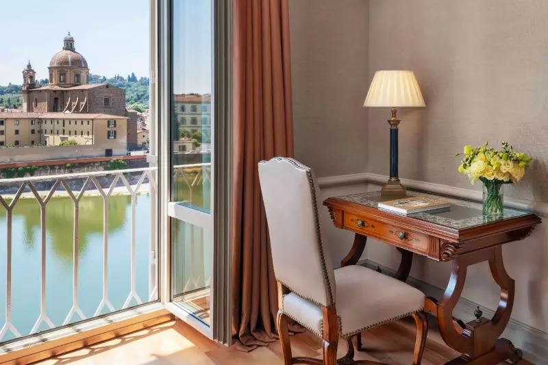 Deluxe Arno View Room