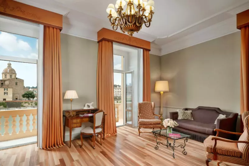 Grand Deluxe Suite