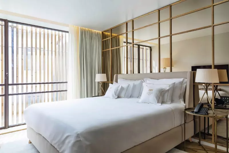 Premium Room