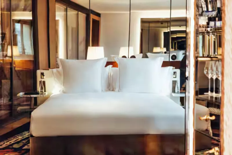 Prestige Room