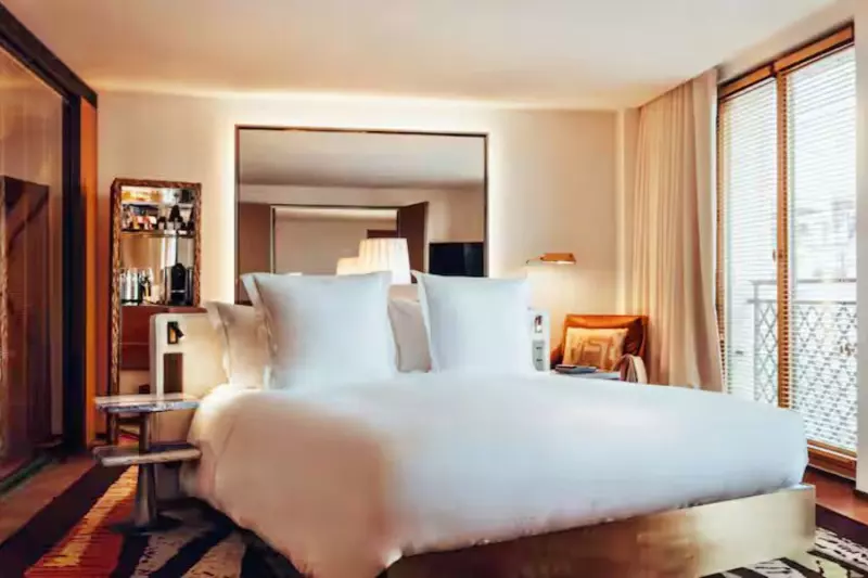 Signature Suite