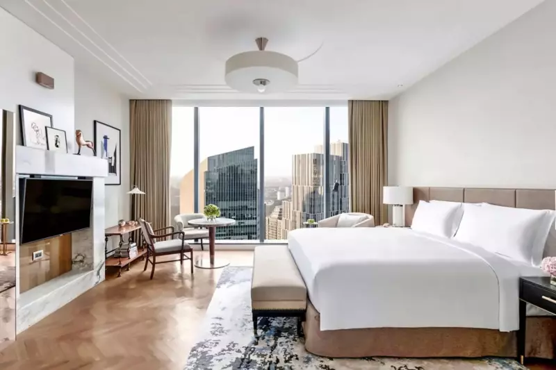 Deluxe Skyline Room 