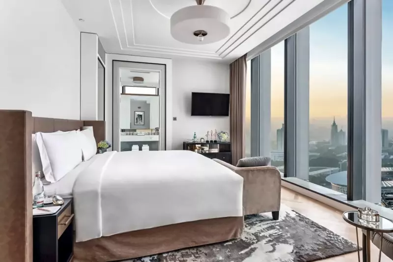 Club Executive Cityscape Room 