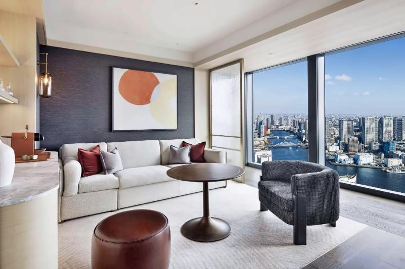 Gold Signature Suite