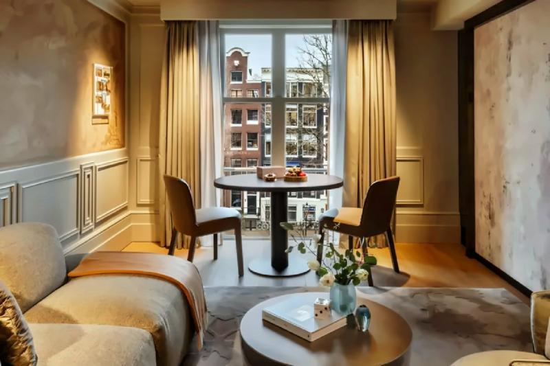 Canal View Executive Suite