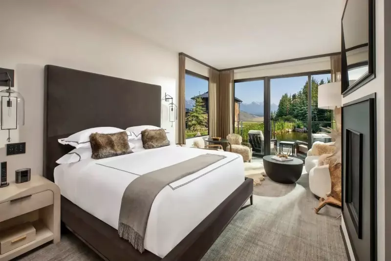 Grand Reflection Suite
