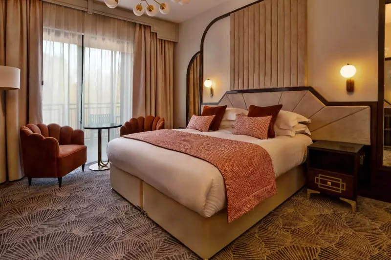 Deluxe Hotel Room 
