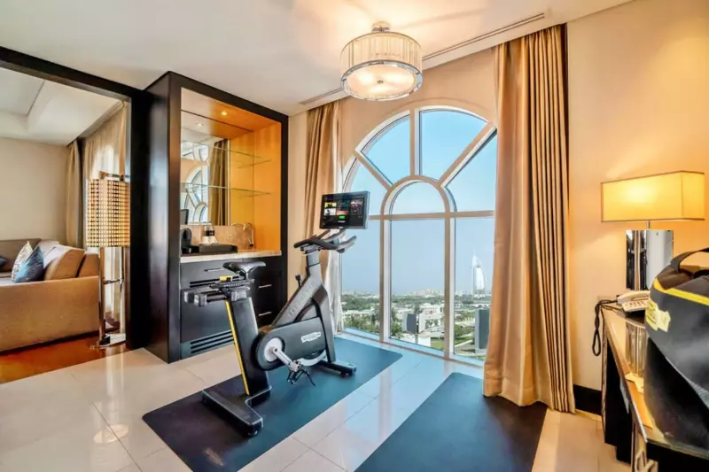 Fit Room