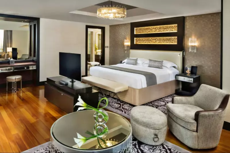 Diplomatic Suite