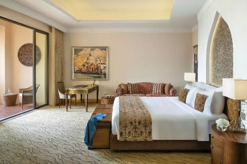 Deluxe Pool View Room