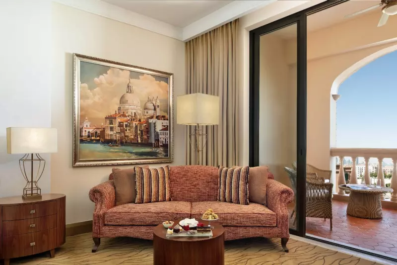 Deluxe Suite