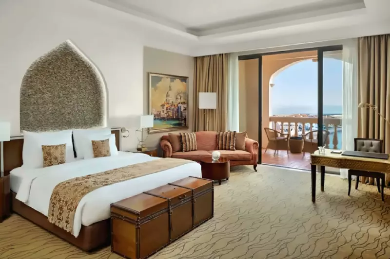 Deluxe Pearl View Room