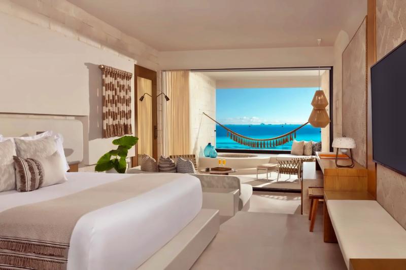 Signature Oceanfront Junior Suite