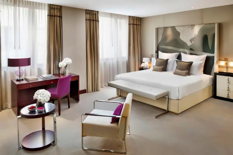 2 Bedroom Connecting Family Room