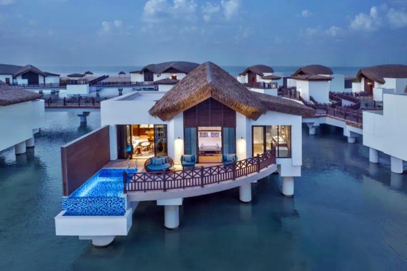 Over Water Pool Villa