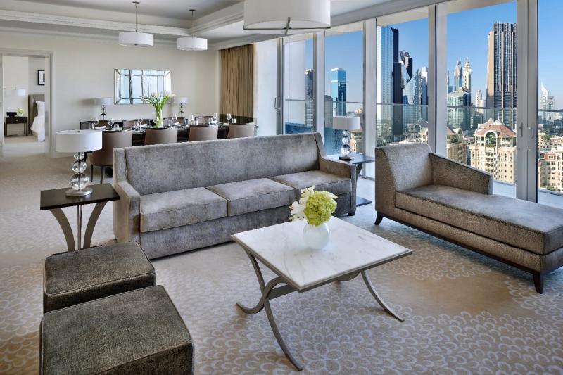 2 Bedroom Signature Club Suite