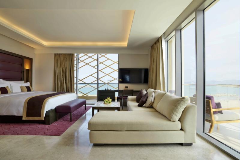 Grand Deluxe Sea View Room