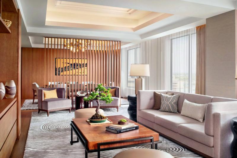 Presidential Club Suite