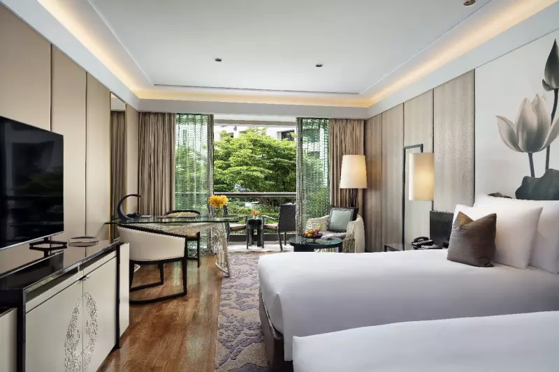Premier Room
