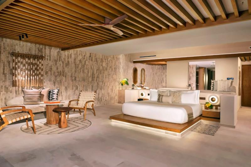 Honeymoon Ocean View Suite