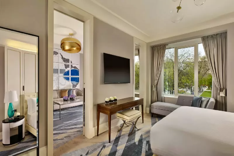 Executive Park View Suite