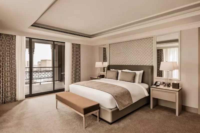 Junior City View Suite