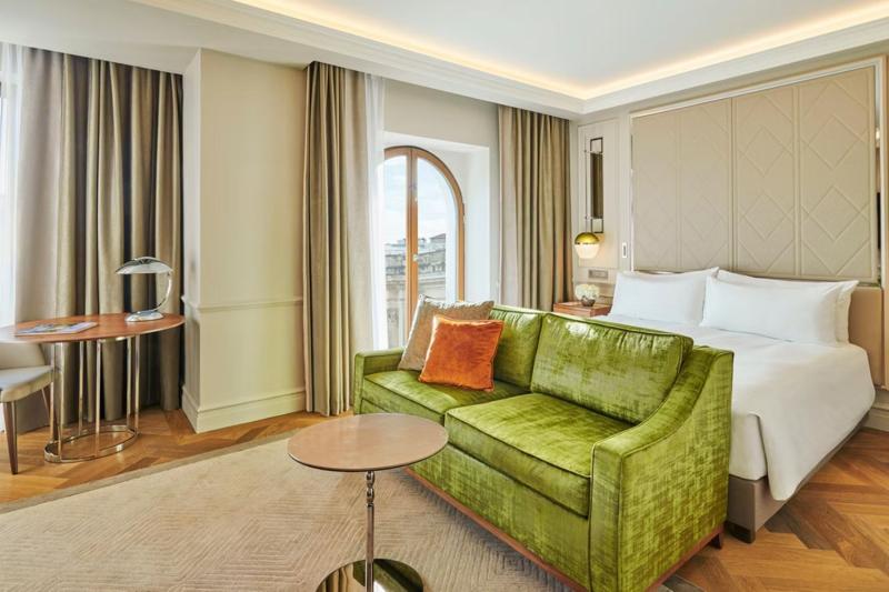 Classic Balcony Room