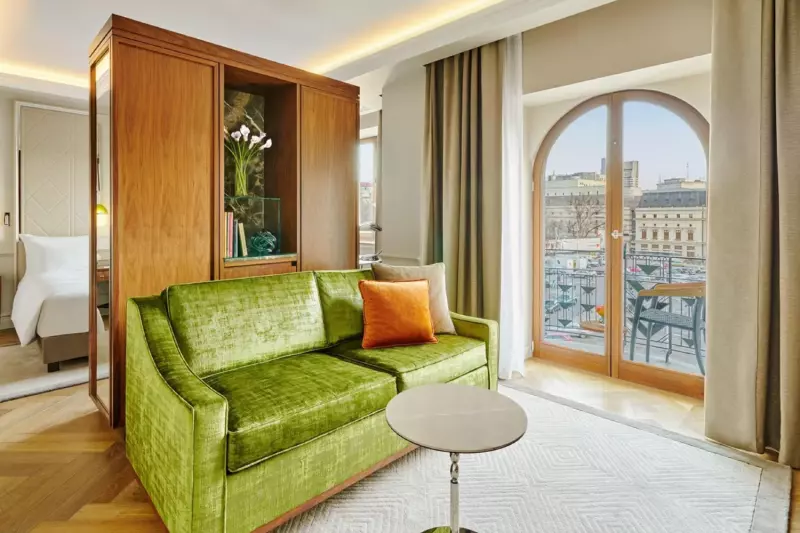 Junior Balcony Suite