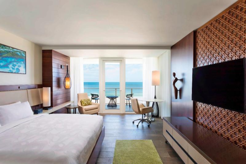 Sirene Adult Only Gulf Front View Room