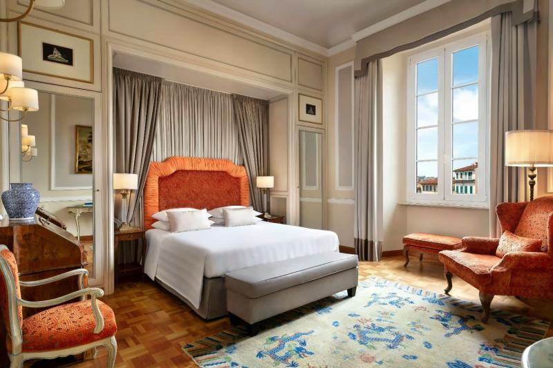 Royal Urban View Suite