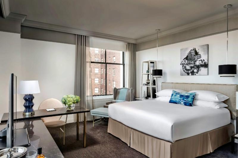 High Floor Club Room